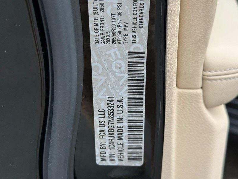 2022 Jeep Grand Cherokee L Limited 3rd row seating SUV