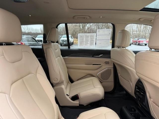 2022 Jeep Grand Cherokee L Limited 3rd row seating SUV