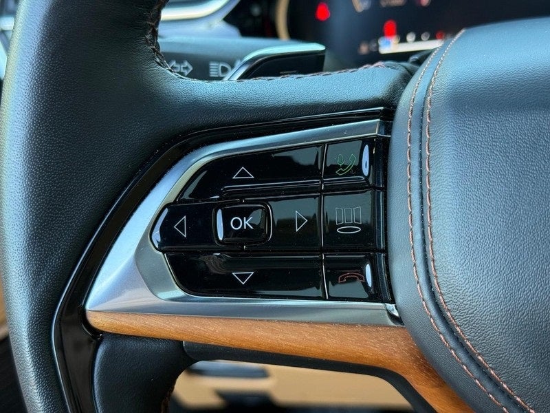 2023 Jeep Grand Cherokee L Summit RESERVE CERTIFIED Near Madison