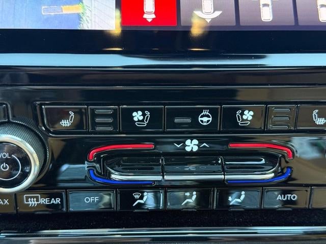 2023 Jeep Grand Cherokee L Summit RESERVE CERTIFIED Near Madison