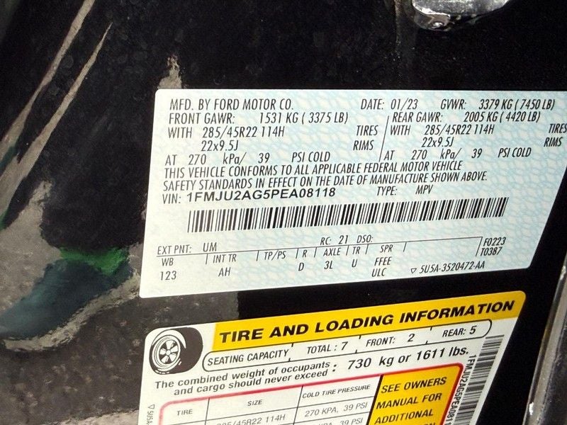 2023 Ford Expedition Limited Stealth Performance Edition