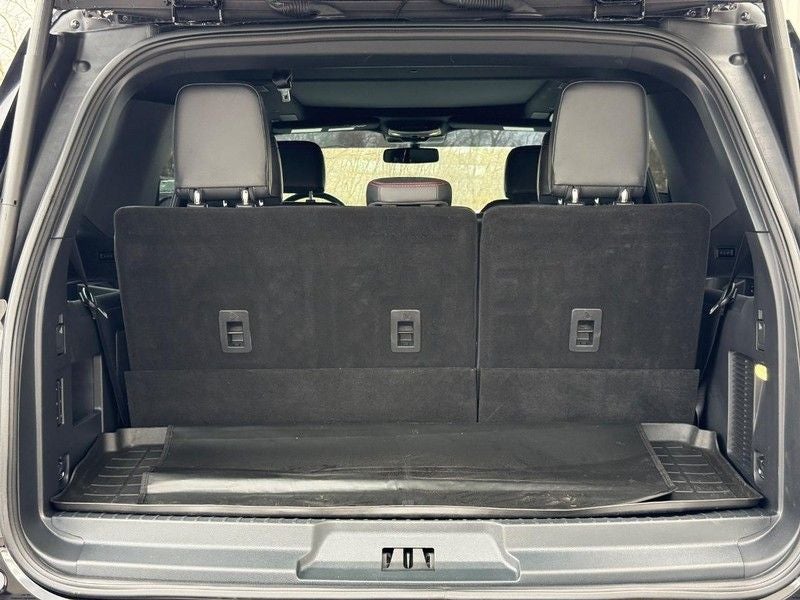 2023 Ford Expedition Limited Stealth Performance Edition