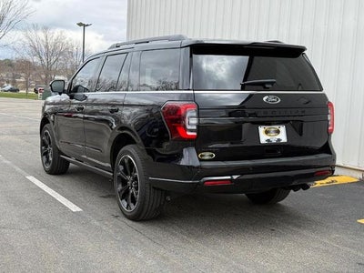 2023 Ford Expedition Limited Stealth Performance Edition