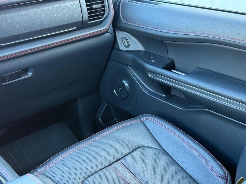 2022 Ford Expedition Limited CERTIFIED STEALTH EDITION Near Janesville