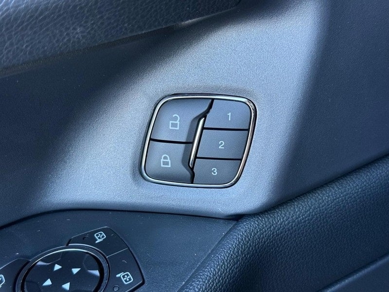 2022 Ford Expedition Limited CERTIFIED STEALTH EDITION Near Janesville