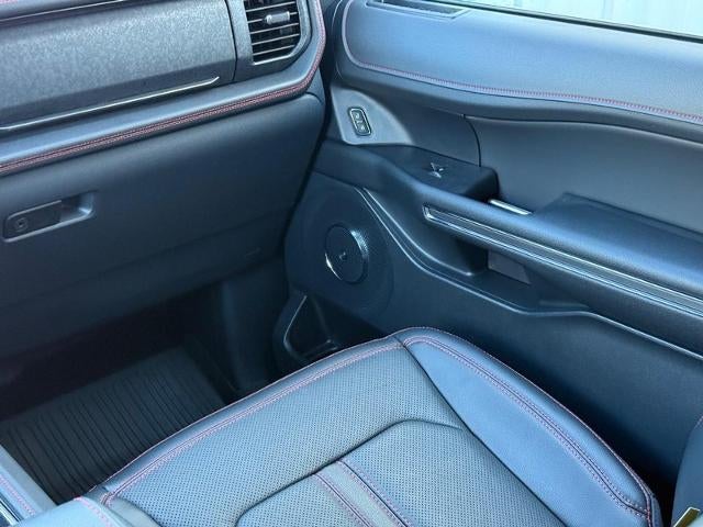 2022 Ford Expedition Limited CERTIFIED STEALTH EDITION Near Janesville