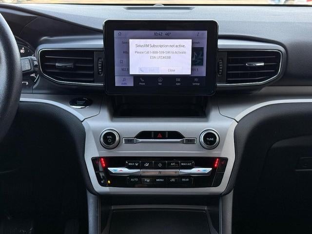 2023 Ford Explorer XLT CERTIFIED Near Janesville