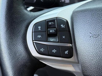 2023 Ford Explorer XLT CERTIFIED Near Janesville