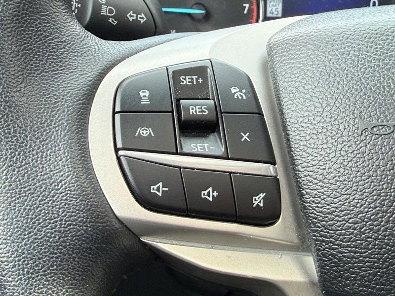 2023 Ford Explorer XLT Certified Near Janesville