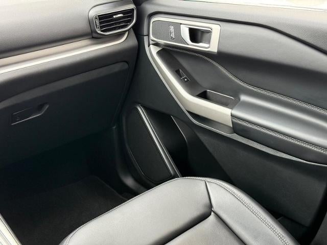 2023 Ford Explorer XLT CERTIFIED Near Madison