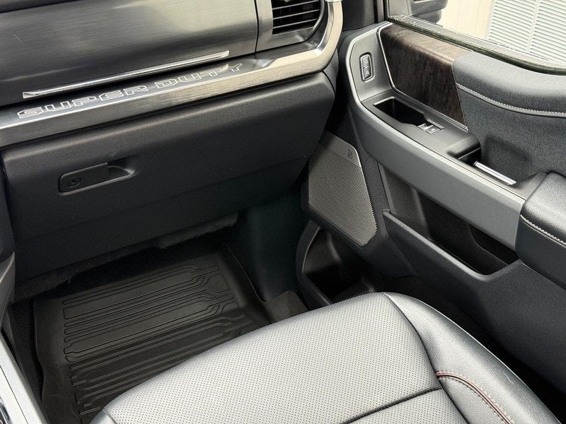 2024 Ford F-350SD Lariat DRW