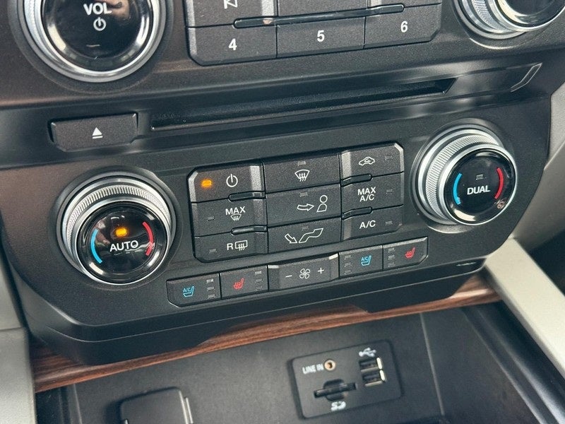 2015 Ford F-150 Lariat Near Milwaukee