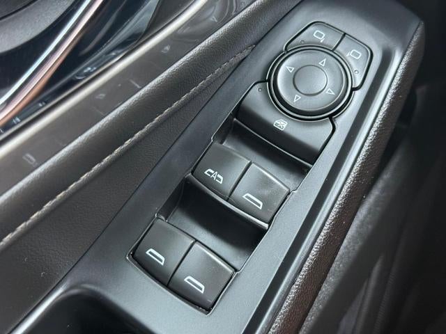 2023 Chevrolet Traverse LT Leather CERTIFIED near Janesville