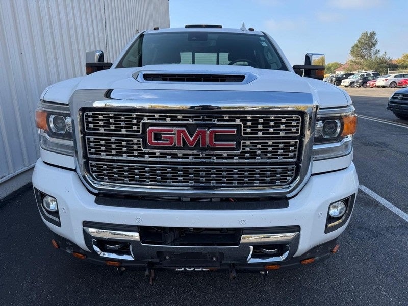 2019 GMC Sierra 2500HD Denali DURAMAX DIESEL DENALI