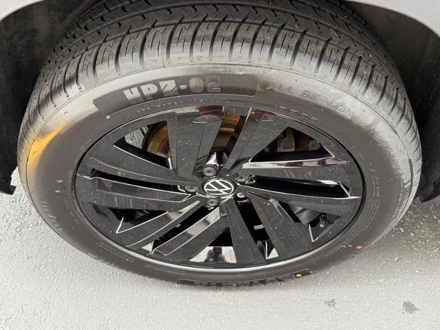 2023 Volkswagen Atlas Cross Sport 3.6L V6 SE w/Technology CERTIFIED NEAR Waukesha