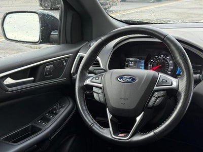 2022 Ford Edge ST CERTIFIED Near Janesville