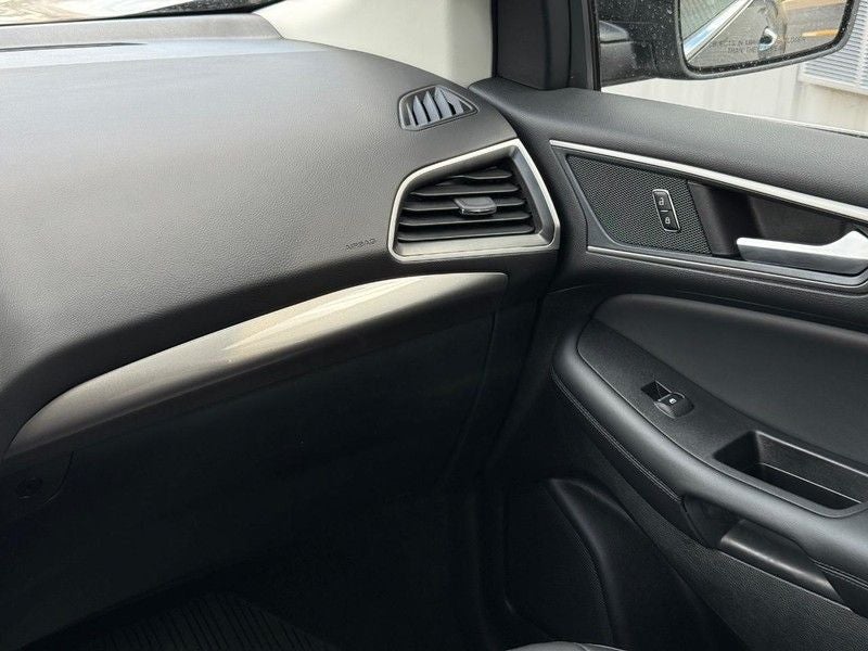 2024 Ford Edge SEL Certified AWD Near Janesville