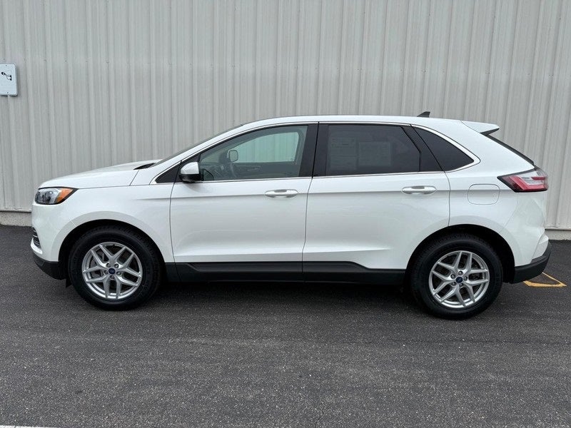 2022 Ford Edge SEL CERTIFIED Near Milwaukee