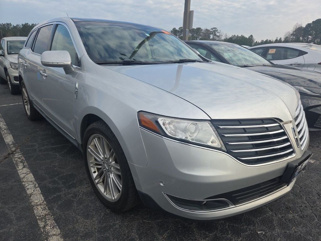 2018 Lincoln MKT Reserve