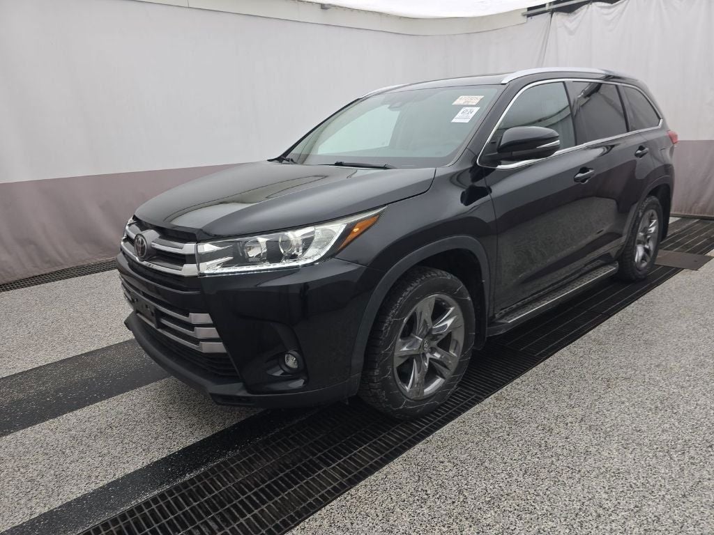 2019 Toyota Highlander Limited Certified Limited Near Madison