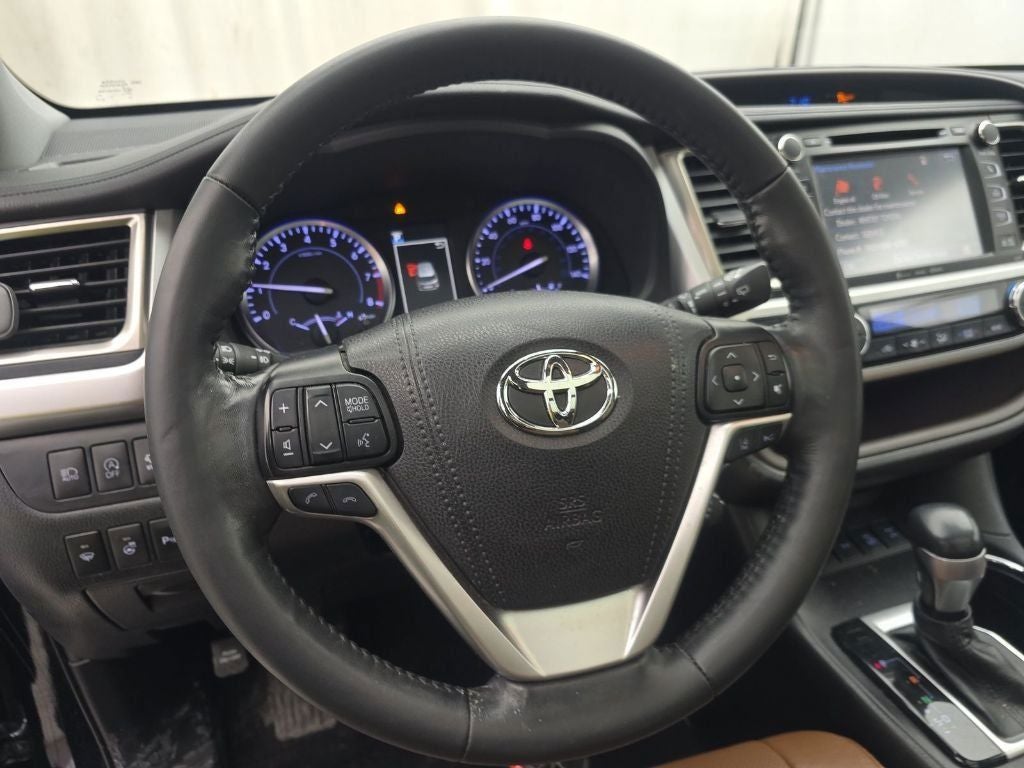 2019 Toyota Highlander Limited Certified Limited Near Madison