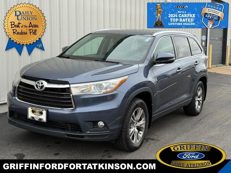2015 Toyota Highlander XLE V6 3RD ROW SEAT SUV Near Milwaukee