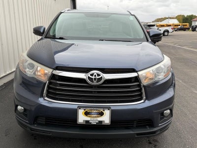 2015 Toyota Highlander XLE V6 3RD ROW SEAT SUV Near Milwaukee