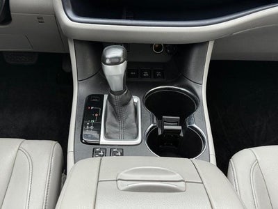 2015 Toyota Highlander XLE V6 3RD ROW SEAT SUV Near Milwaukee