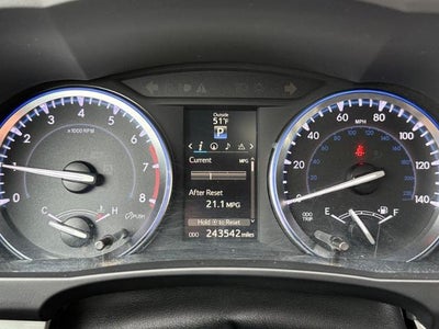 2015 Toyota Highlander XLE V6 3RD ROW SEAT SUV Near Milwaukee