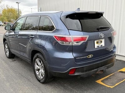 2015 Toyota Highlander XLE V6 3RD ROW SEAT SUV Near Milwaukee