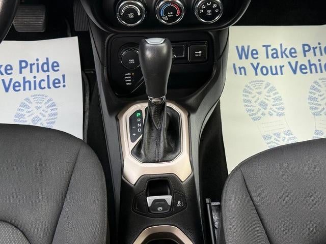 2016 Jeep Renegade Latitude 4 WHEEL DRIVE