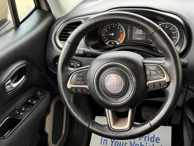 2016 Jeep Renegade Latitude 4 WHEEL DRIVE