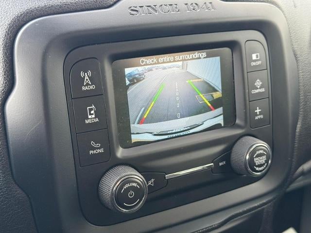 2016 Jeep Renegade Latitude 4 WHEEL DRIVE