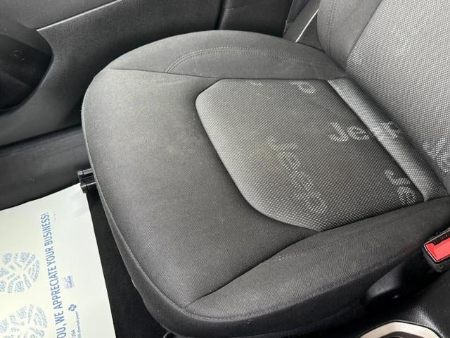 2016 Jeep Renegade Latitude 4 WHEEL DRIVE