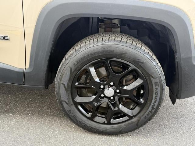 2016 Jeep Renegade Latitude 4 WHEEL DRIVE