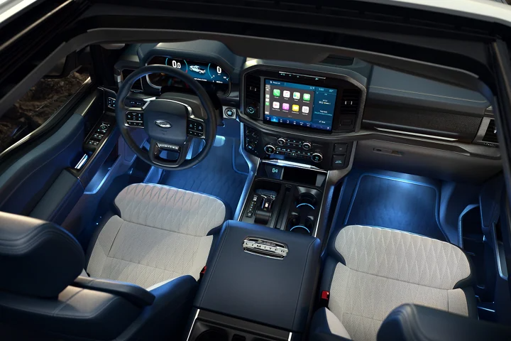 The electric interior of the 2022 Ford F-150